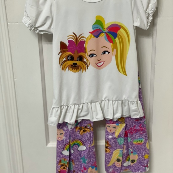 JoJo Siwa outfit - Picture 1 of 1
